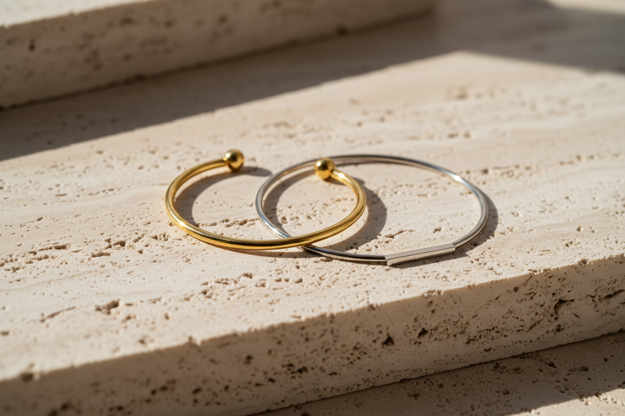 Armreifen und Manschettenarmbänder