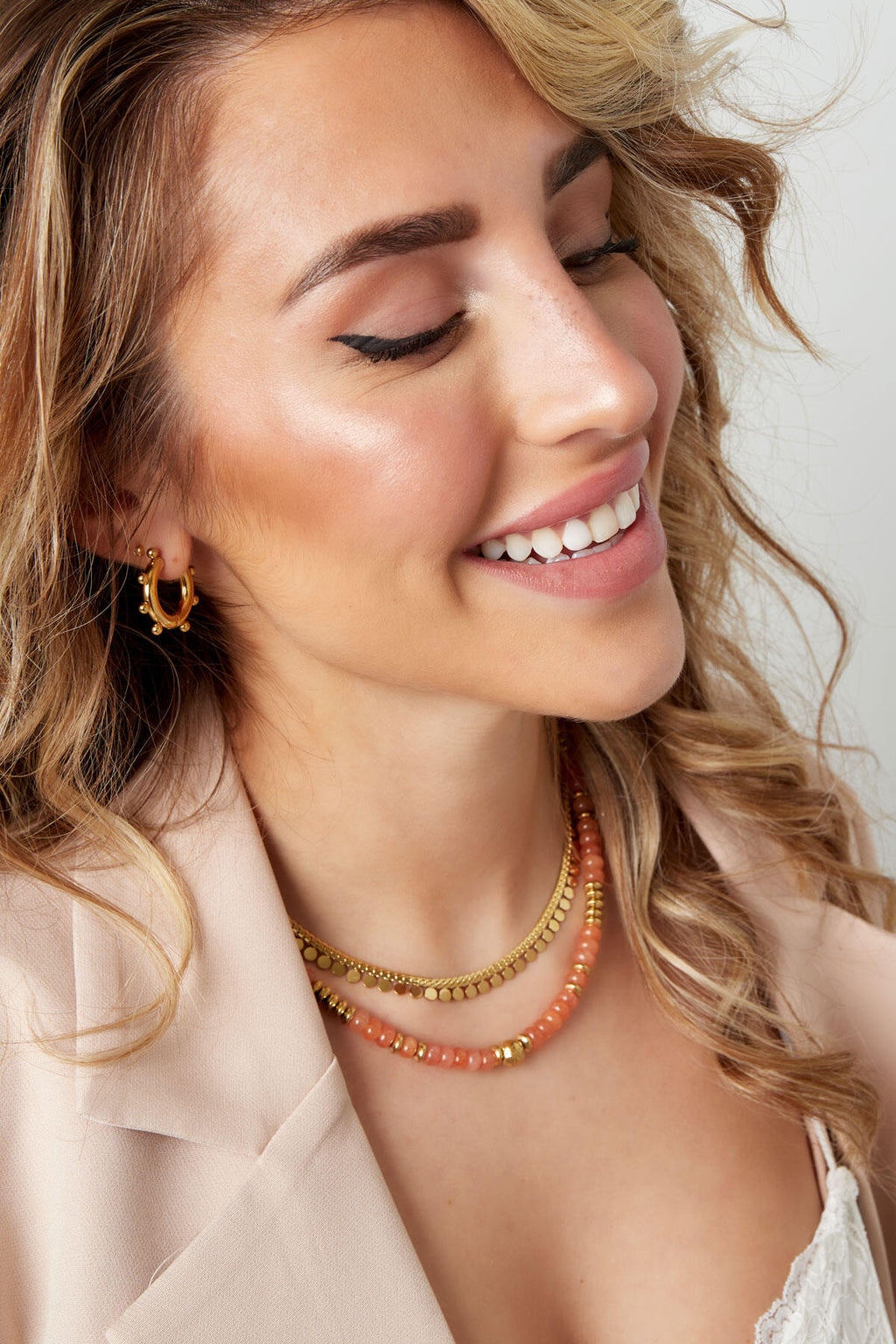 Stylish Polka Dot Chain Necklace for Everyday Elegance