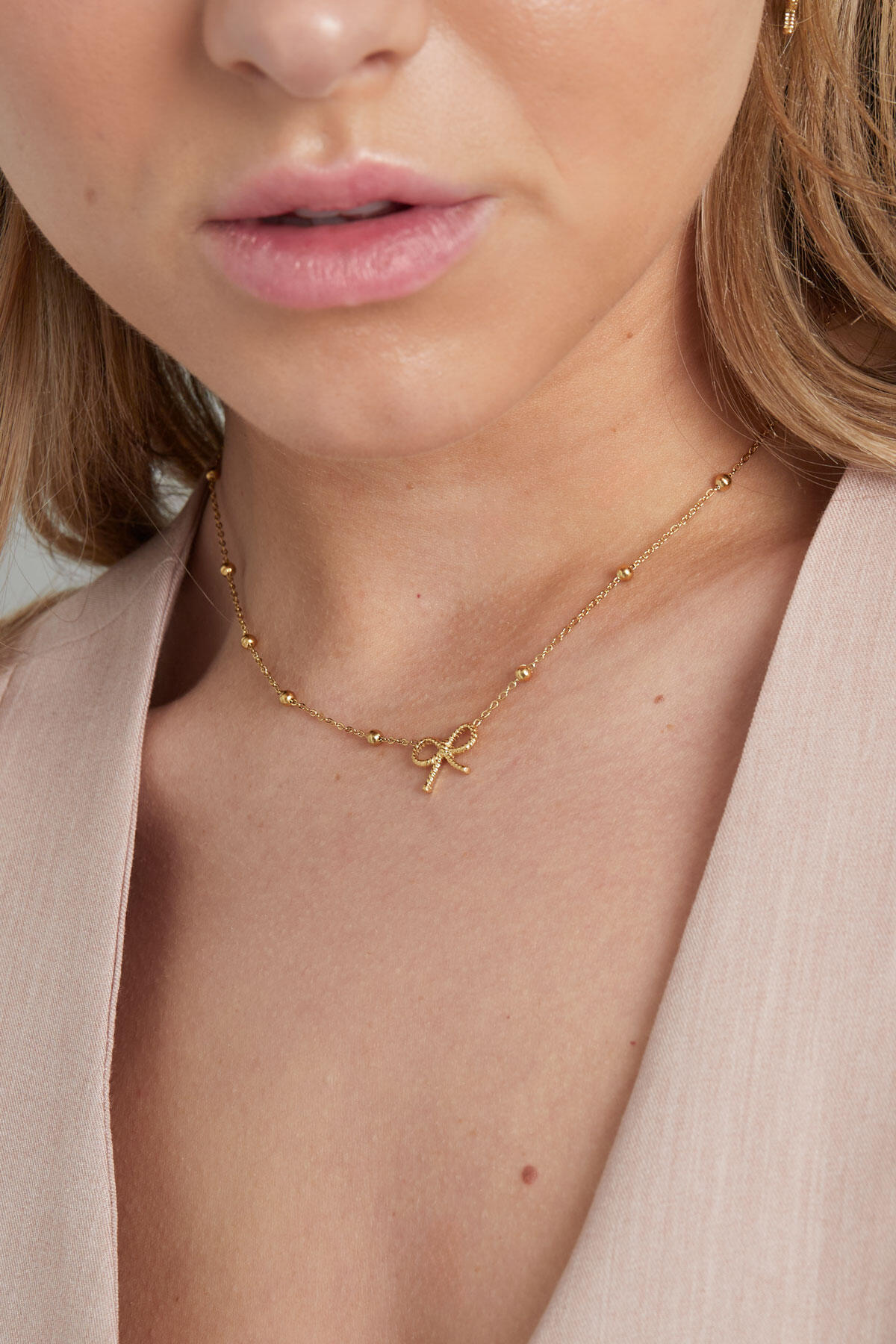 Elegant Stainless Steel Pendant Necklace in Silver and Gold