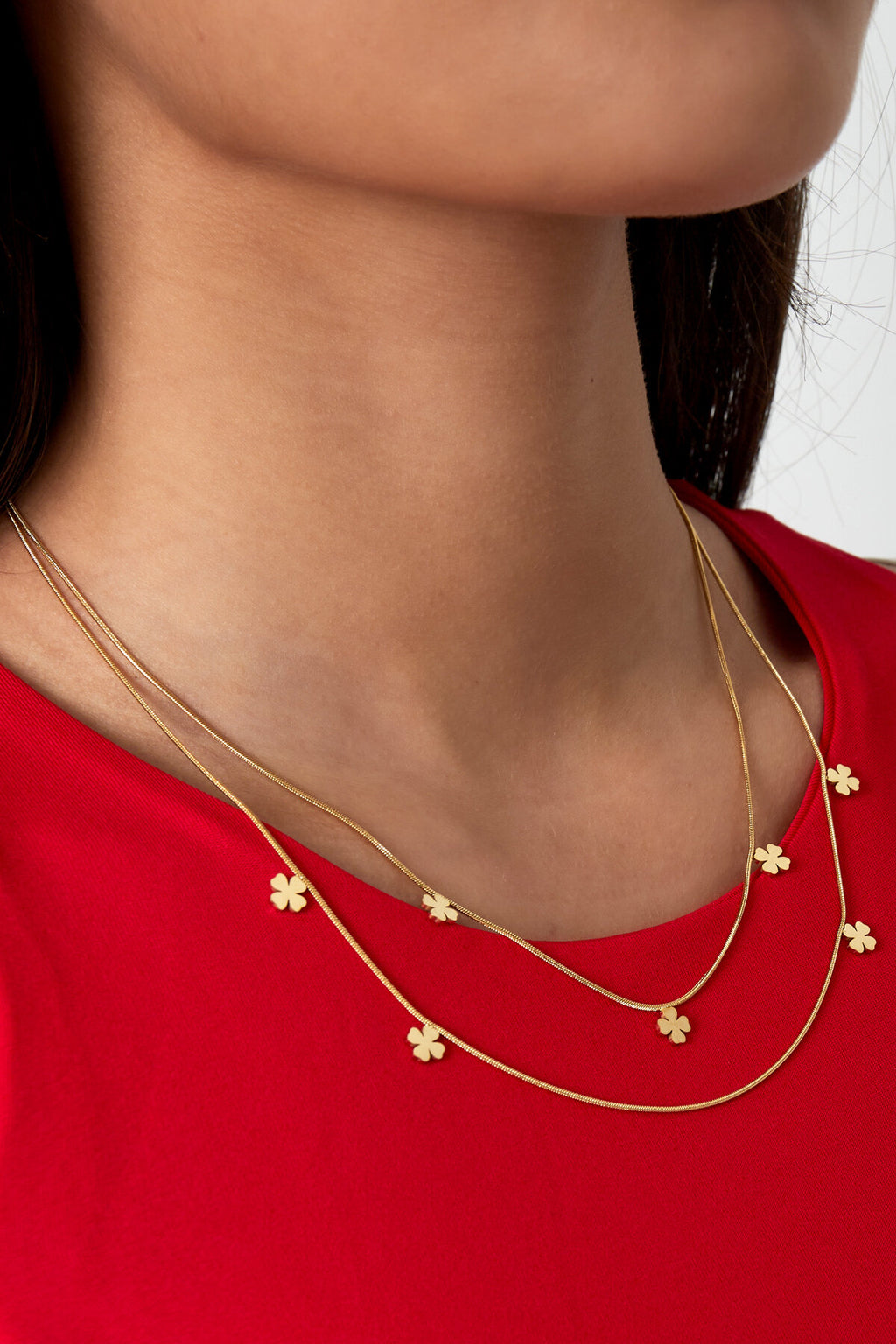 Stylish Multi-Layered Clover Necklace for Everyday Elegance