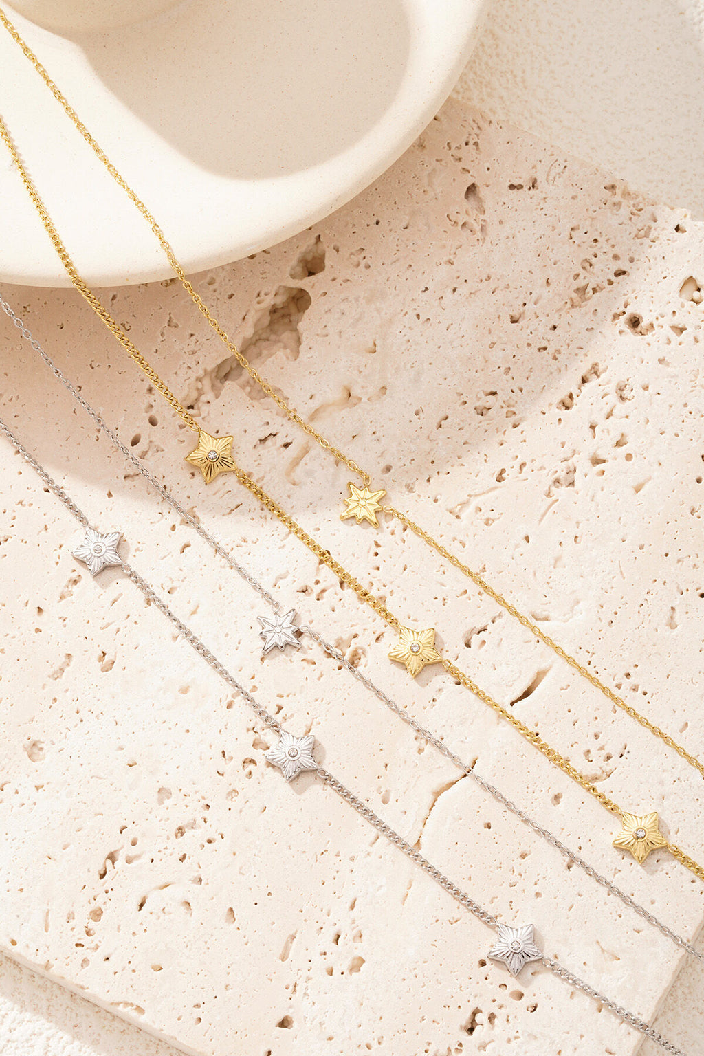 Elegant Star Multi-Layered Necklace for Women - Silver & Gold
