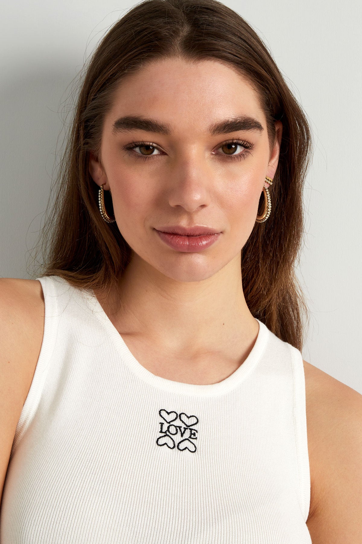 drop shaped earring with stones with balls