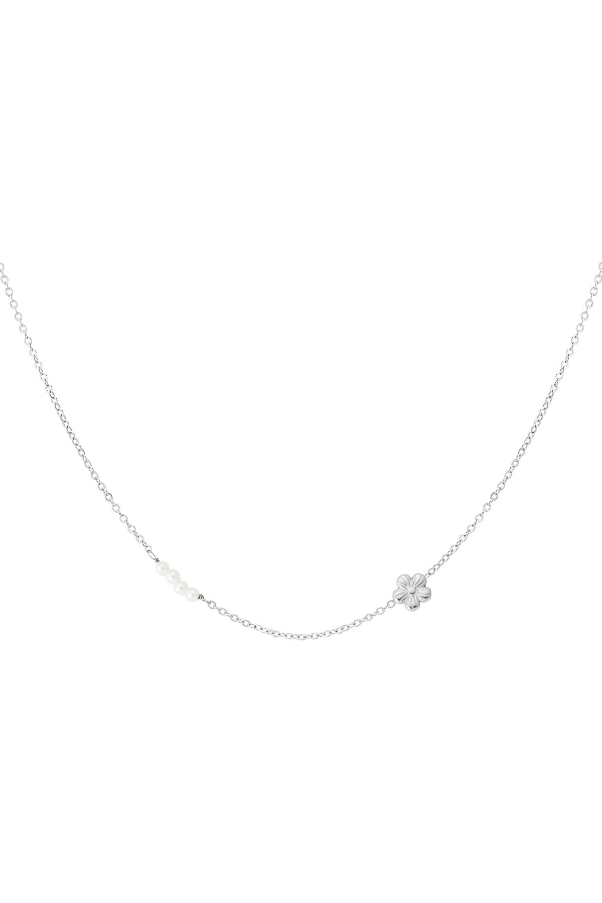 flower pearl necklace