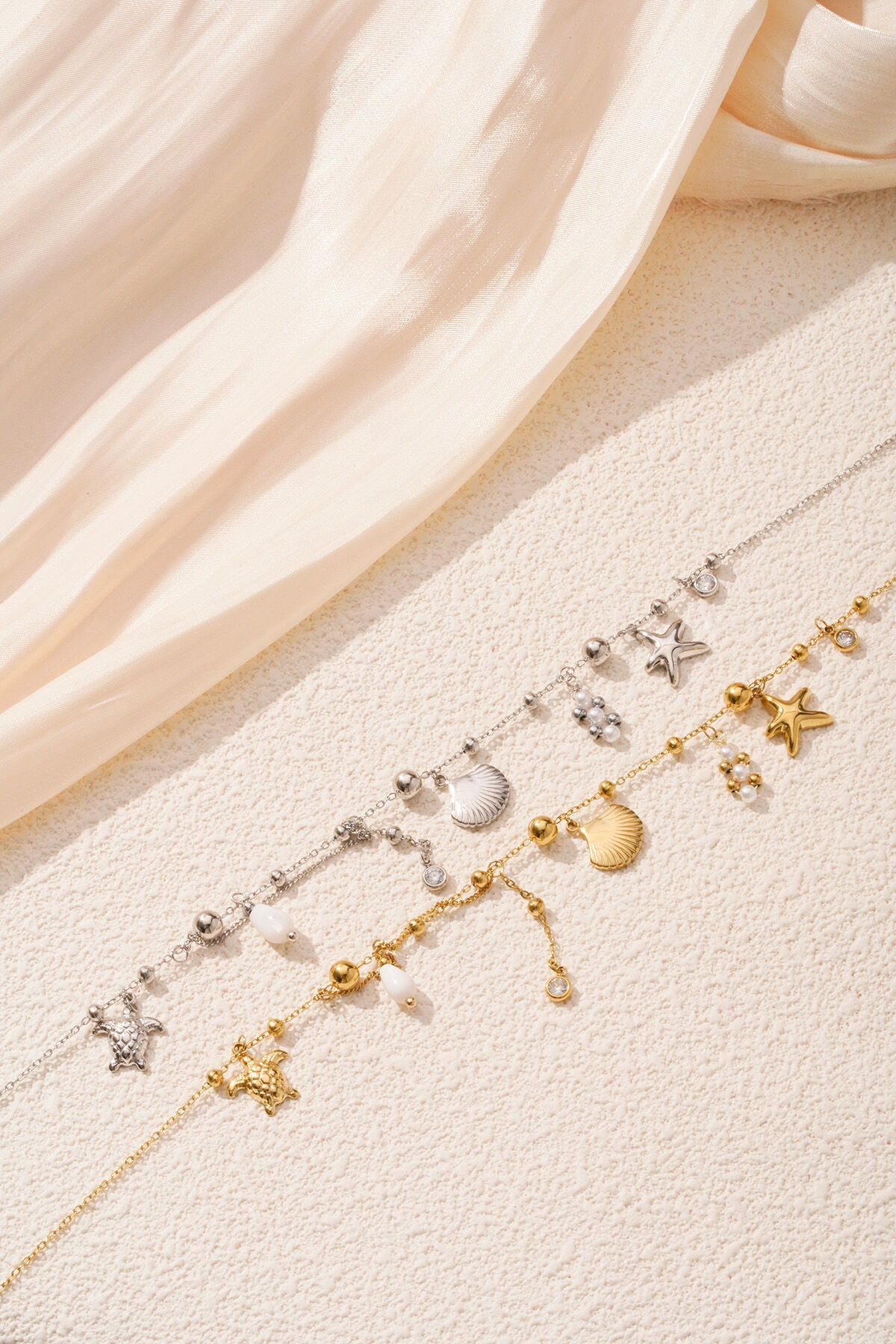 beach days necklace