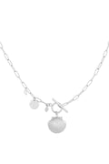 shell necklace