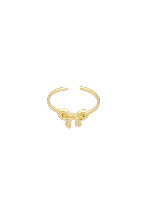 Elegant Minimalist Rings in Silver & Gold