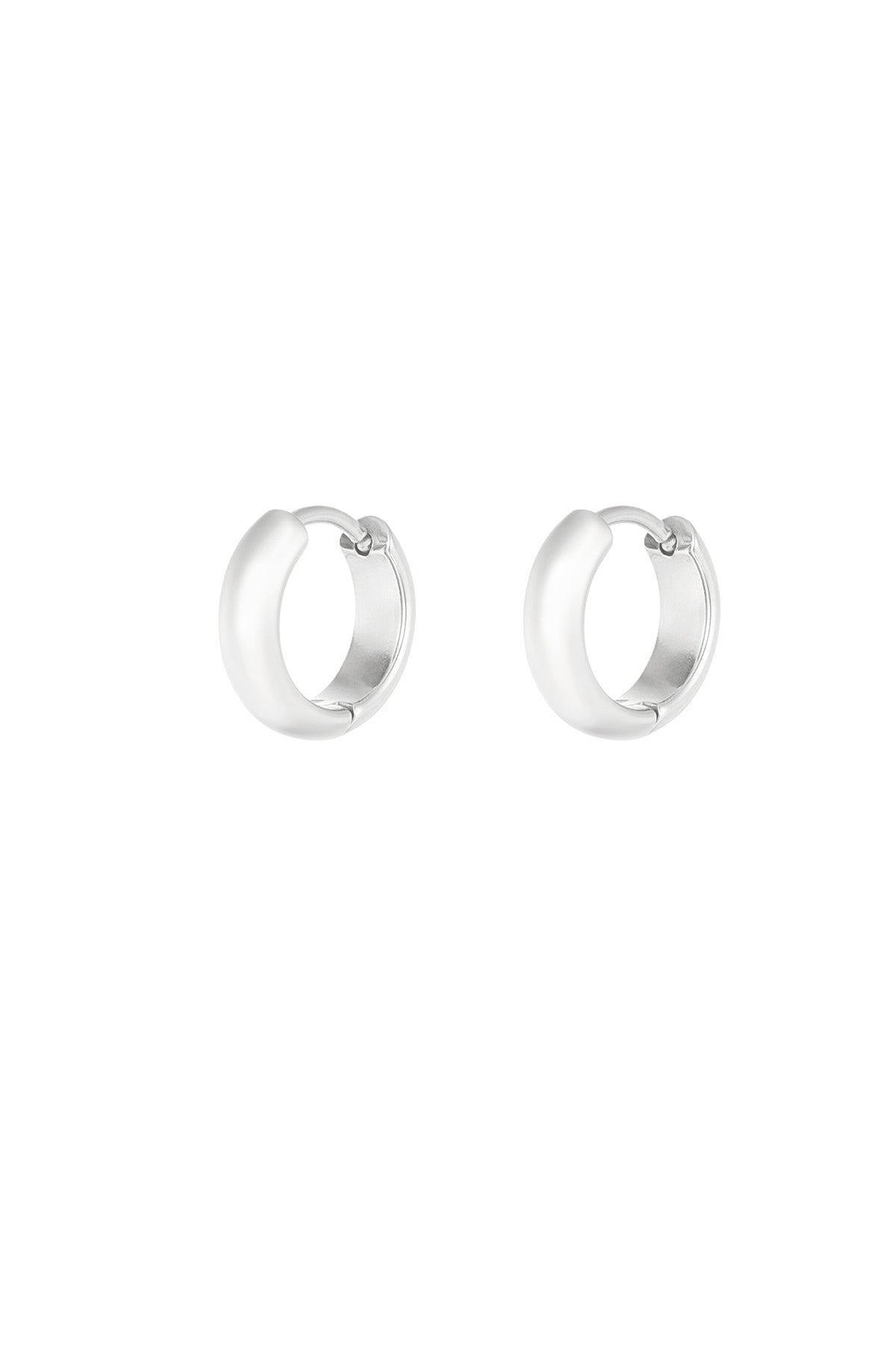 fine line earrings