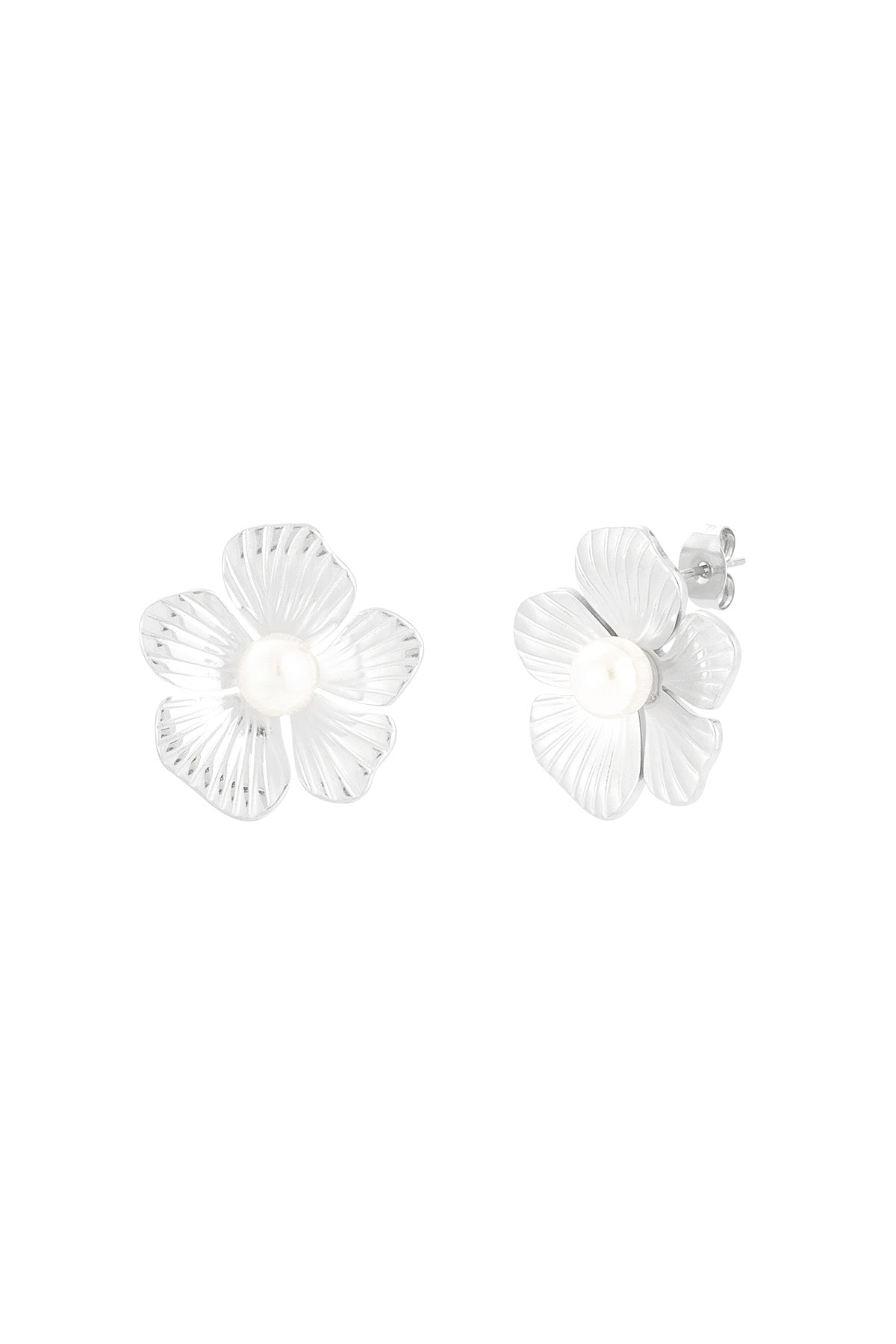 blooming beauty earrings