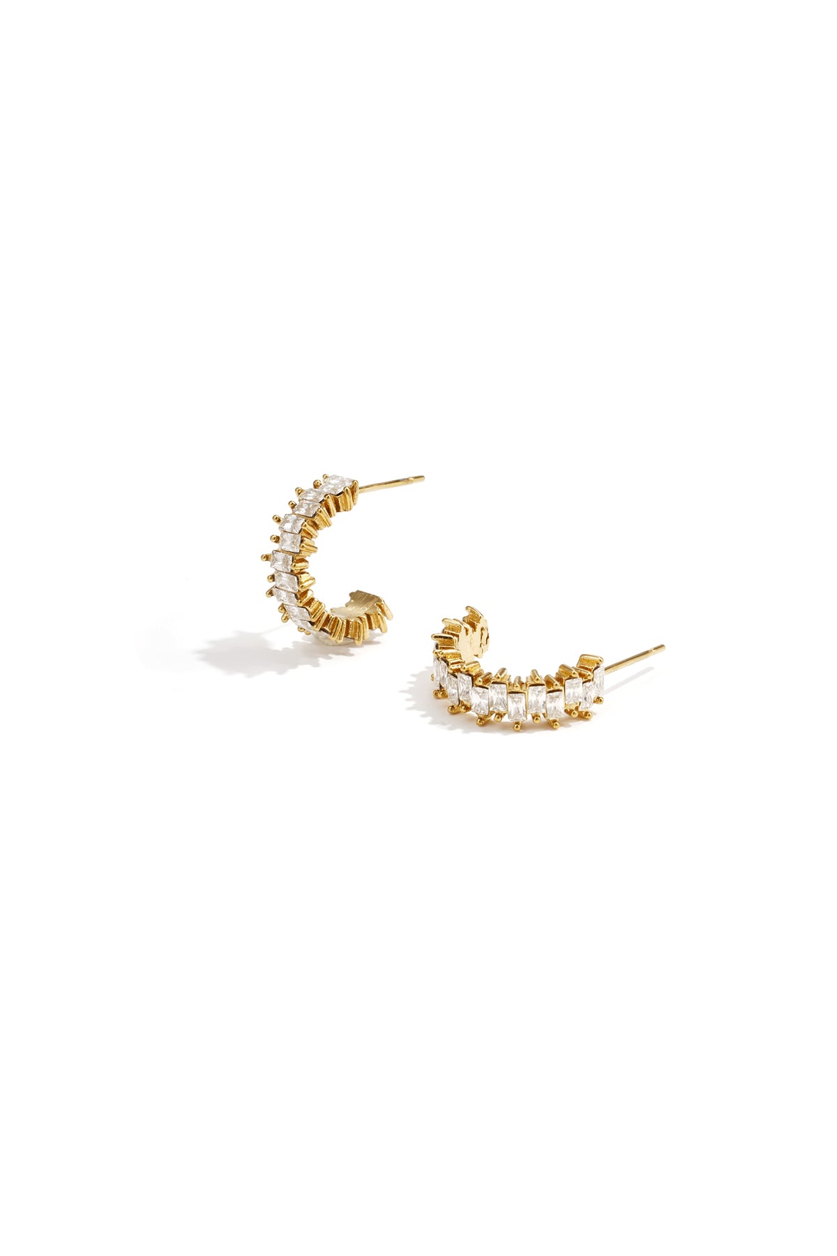 Earrings with zigzag stones