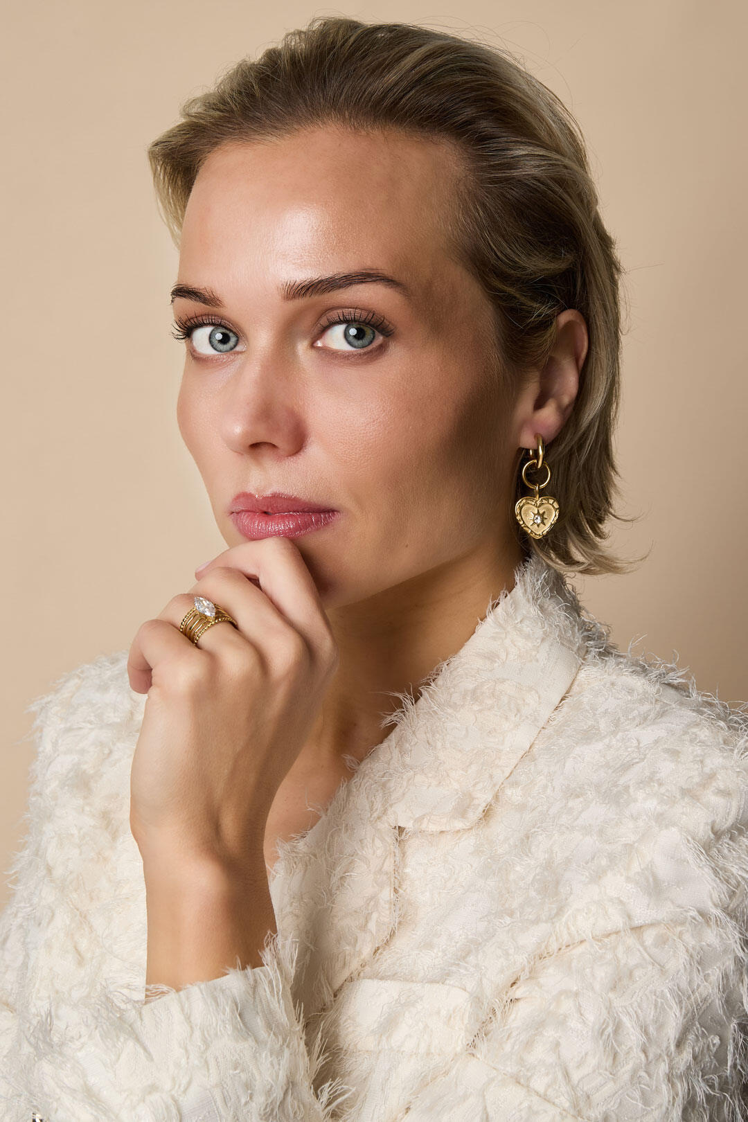 Elegant Heart-Shaped Rhinestone Drop Earrings