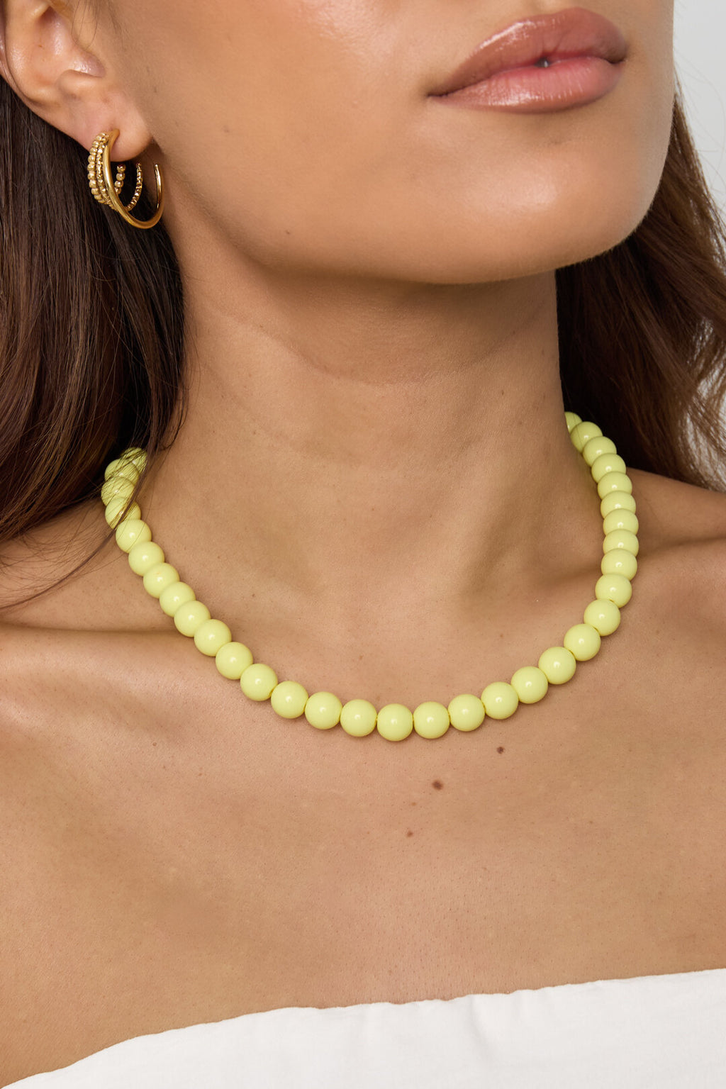 Elegant Resin Beaded Necklace for Everyday Wear