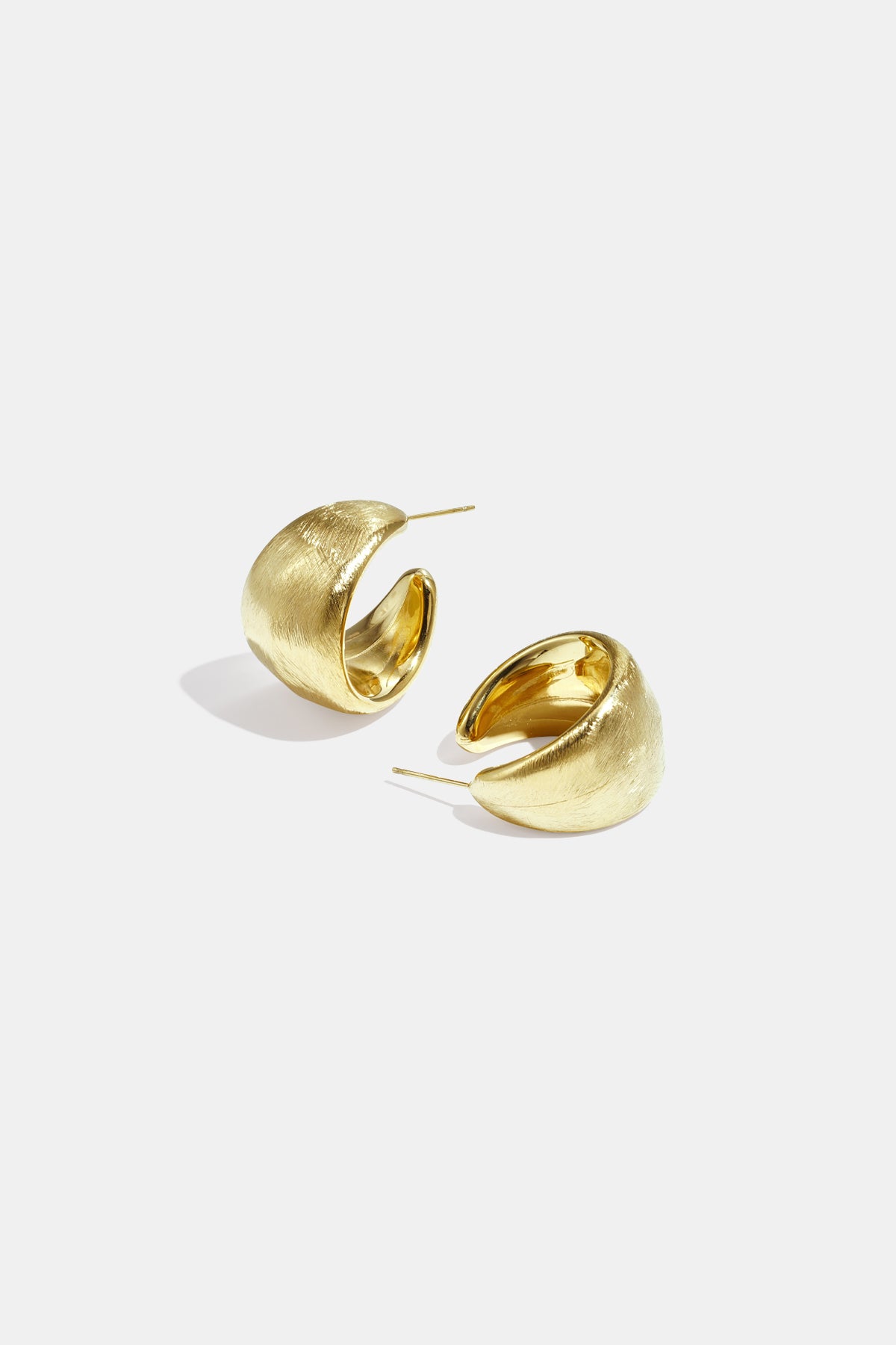 Circle Hoop Earrings – Gold-Plated Steel