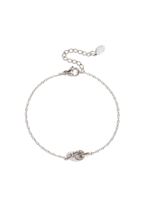 Simple bracelet with knotted charm