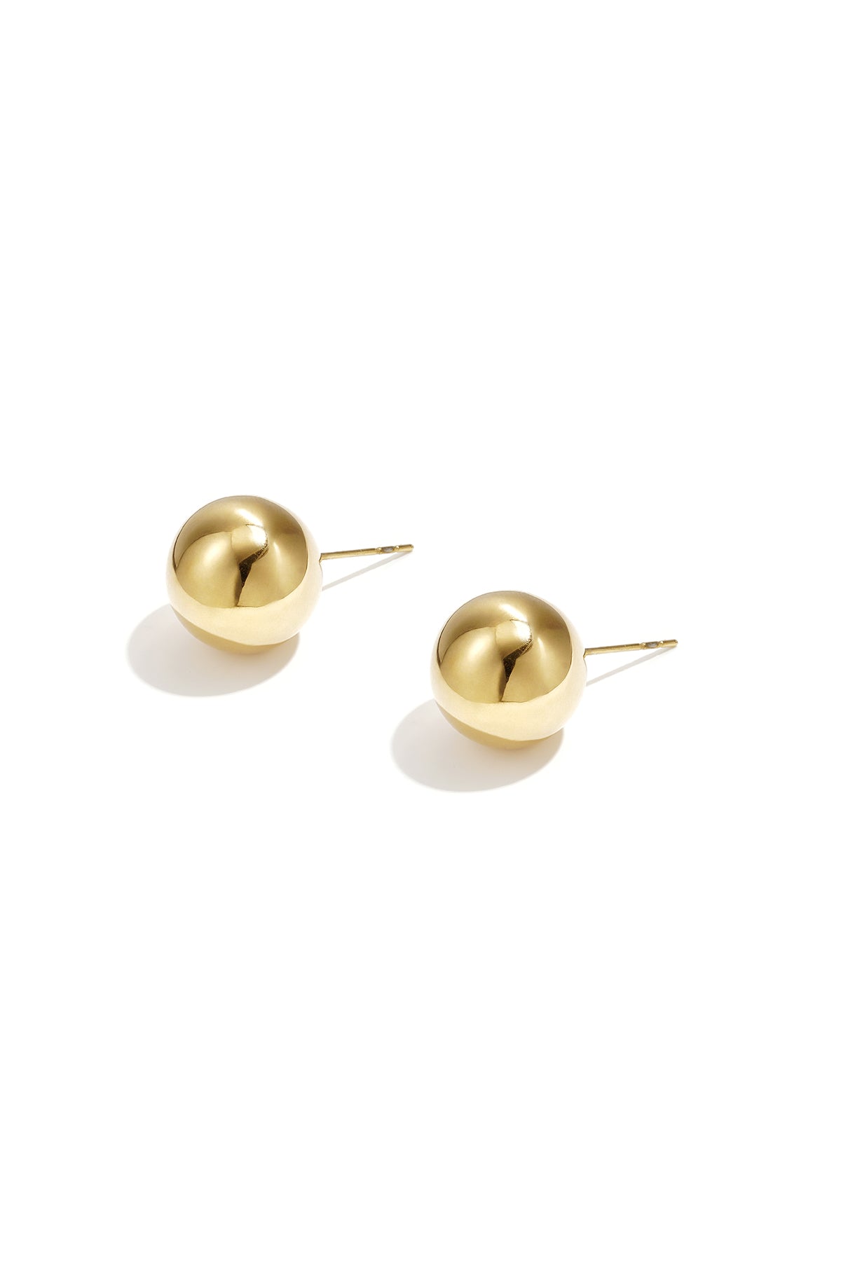 Striking spherical earrings