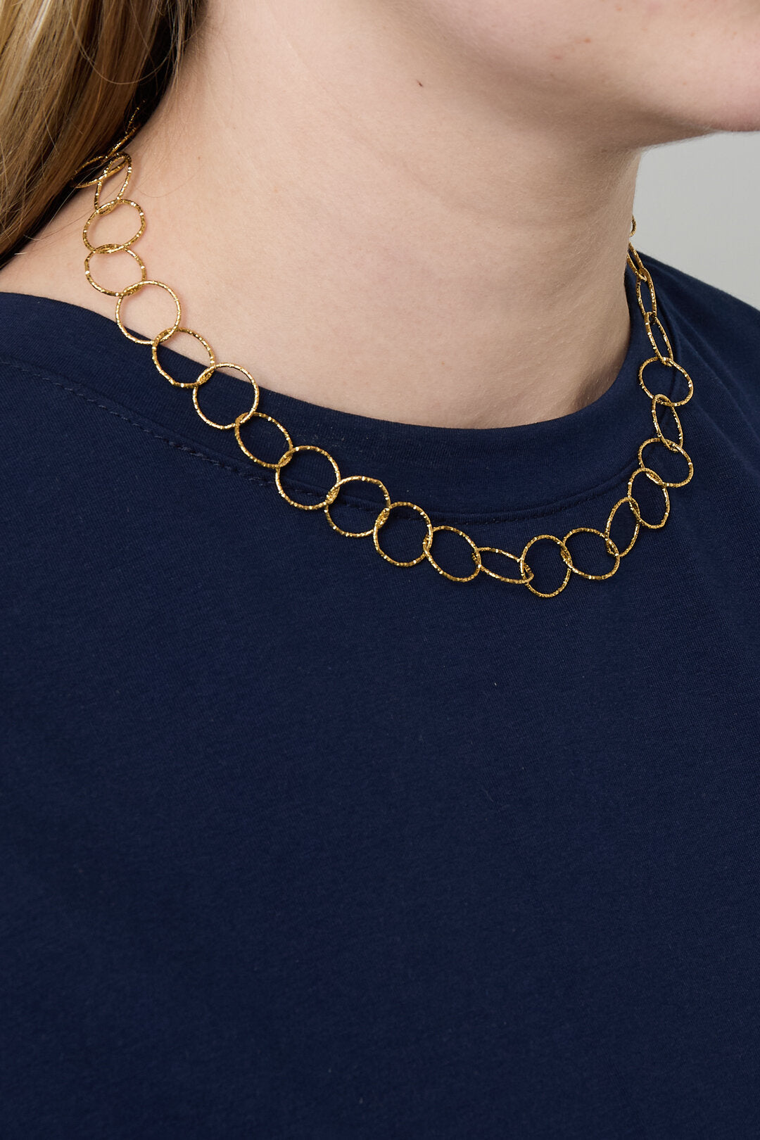 Elegant Short Chain Necklace for Everyday Glamour