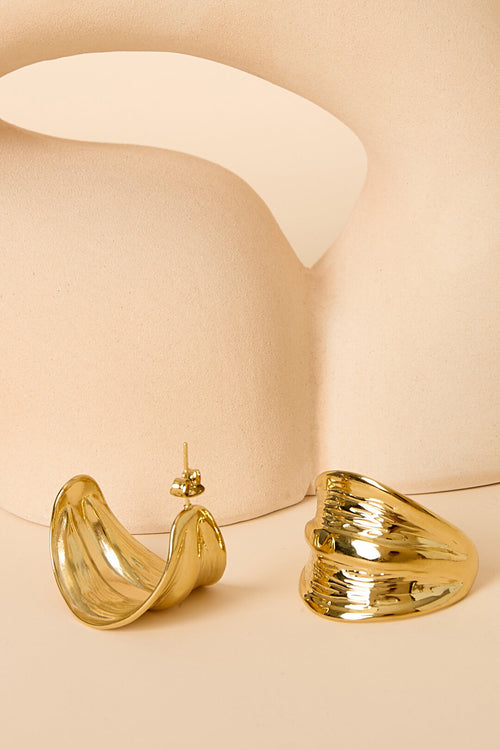 Stylish Gold Hoop Earrings for Everyday Wear