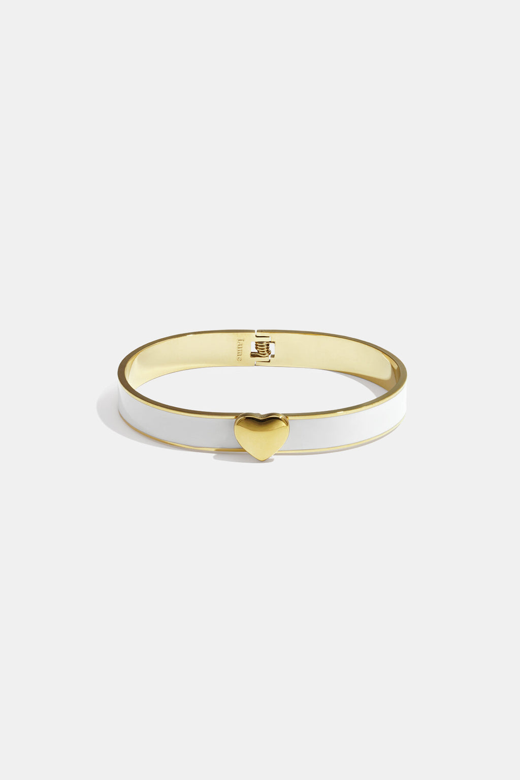 Charming Heart Bangle for Spring/Summer Elegance