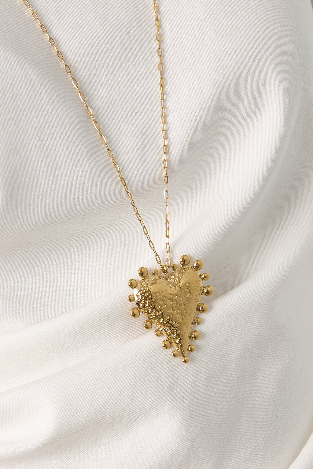 Elegant Long Heart Necklace for All Occasions