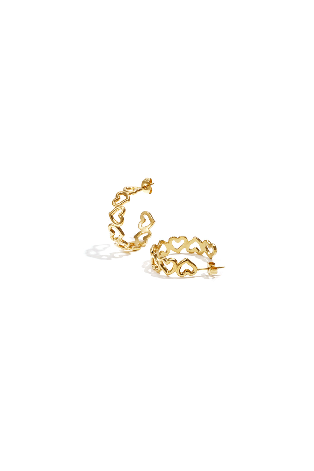 Hoop earrings with alternating hearts