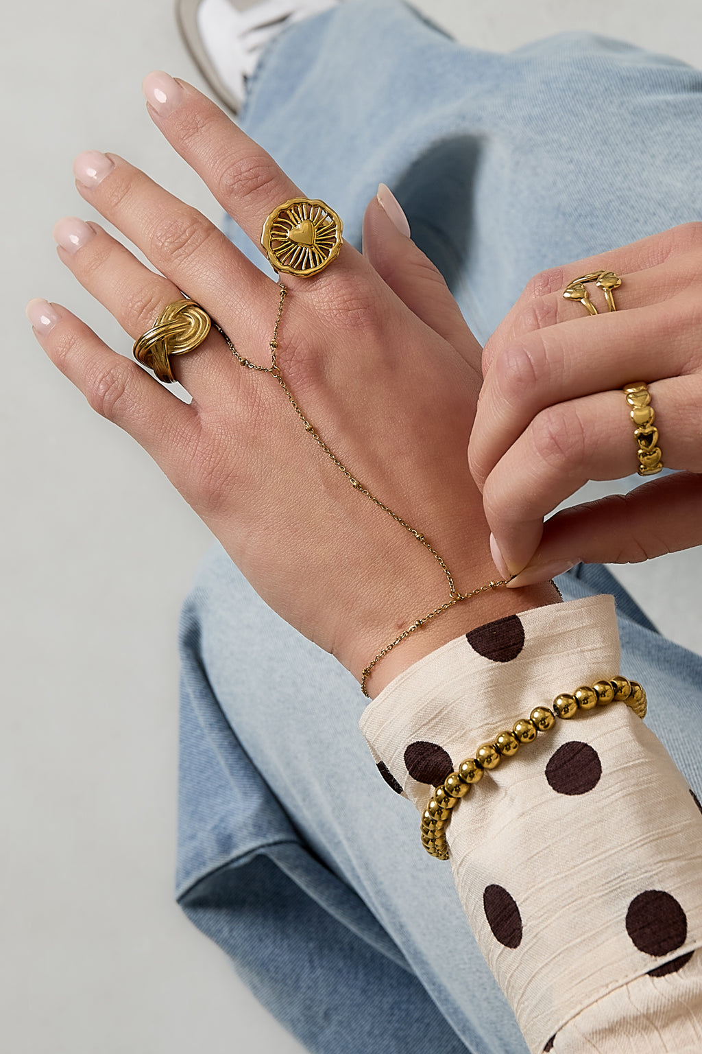 Hand chain with bead details